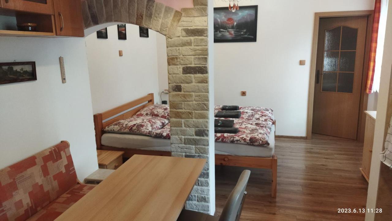 Apartmany Pod Baruncinou Skolou Česká Skalice Εξωτερικό φωτογραφία
