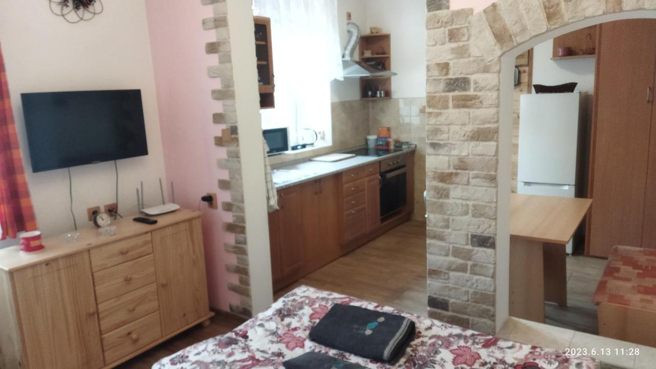 Apartmany Pod Baruncinou Skolou Česká Skalice Εξωτερικό φωτογραφία